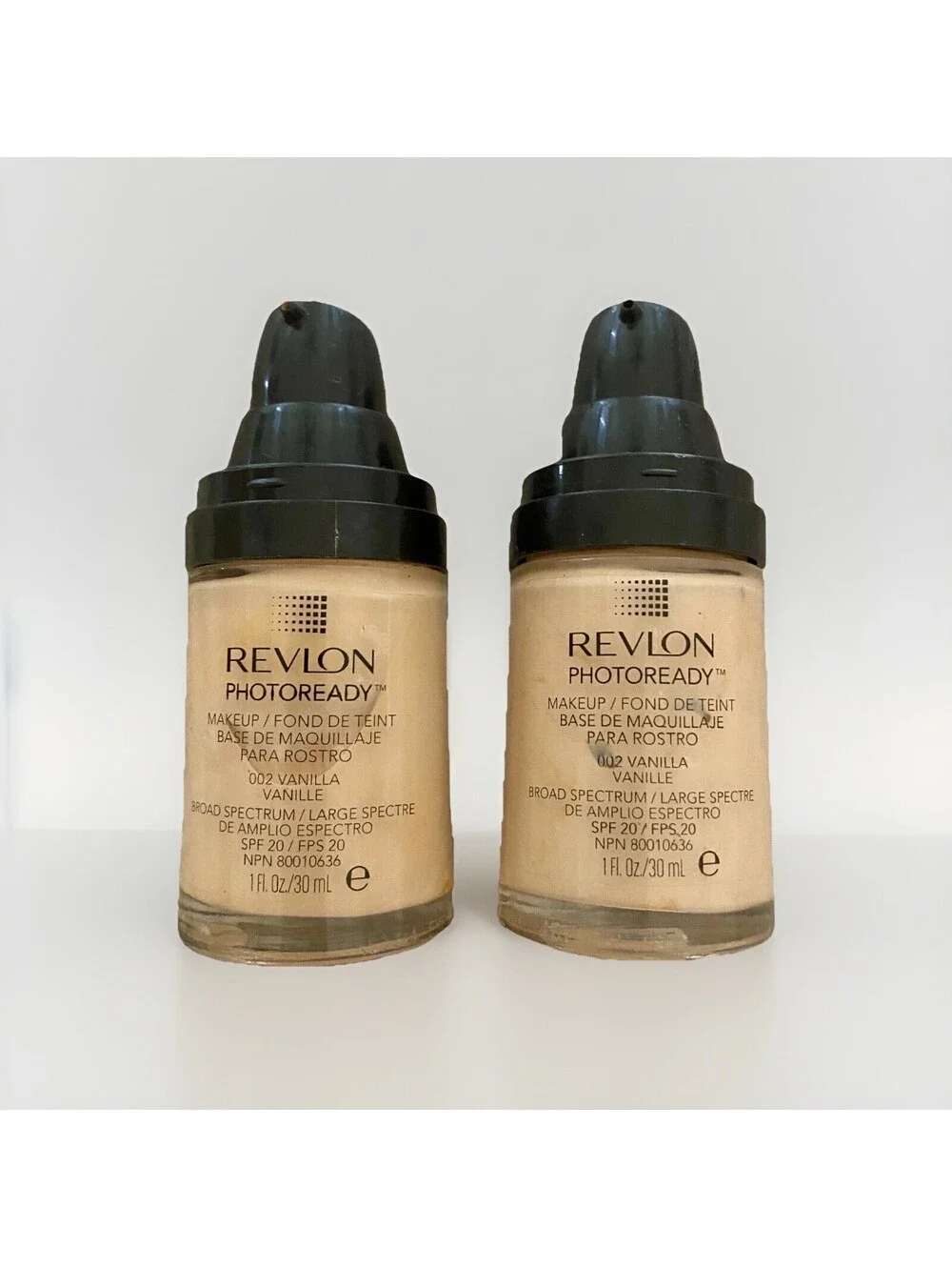 Lot of 2: NEW Revlon PhotoReady Makeup Foundation SPF 20 in 02 Vanilla (AS IS)